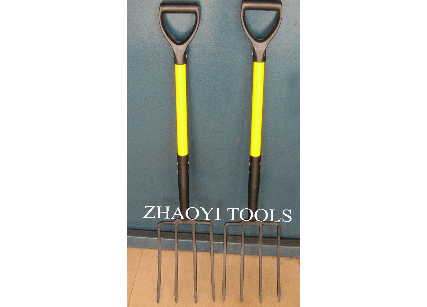 1057019 square tines forks